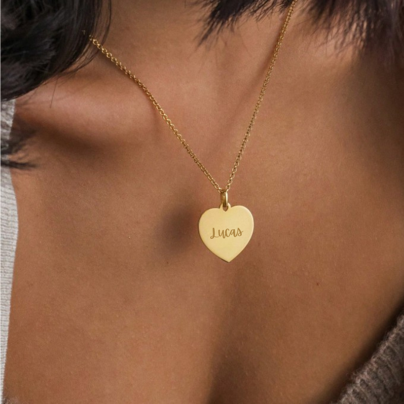 Personalized Minimalist Heart-Shaped Pendant Necklace with Names - Jewelry for Couples