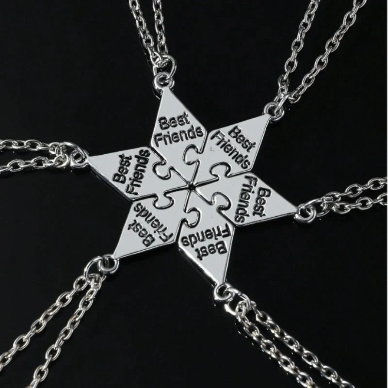 Engraved "Best Friends" Creative Joint Friendship Necklace - Gifts for Kids
