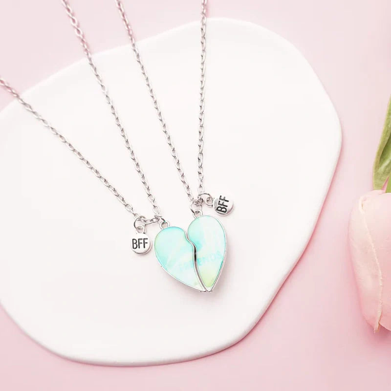 Best Friends Forever Broken Heart Pendant Necklace Set - Gifts for Friends