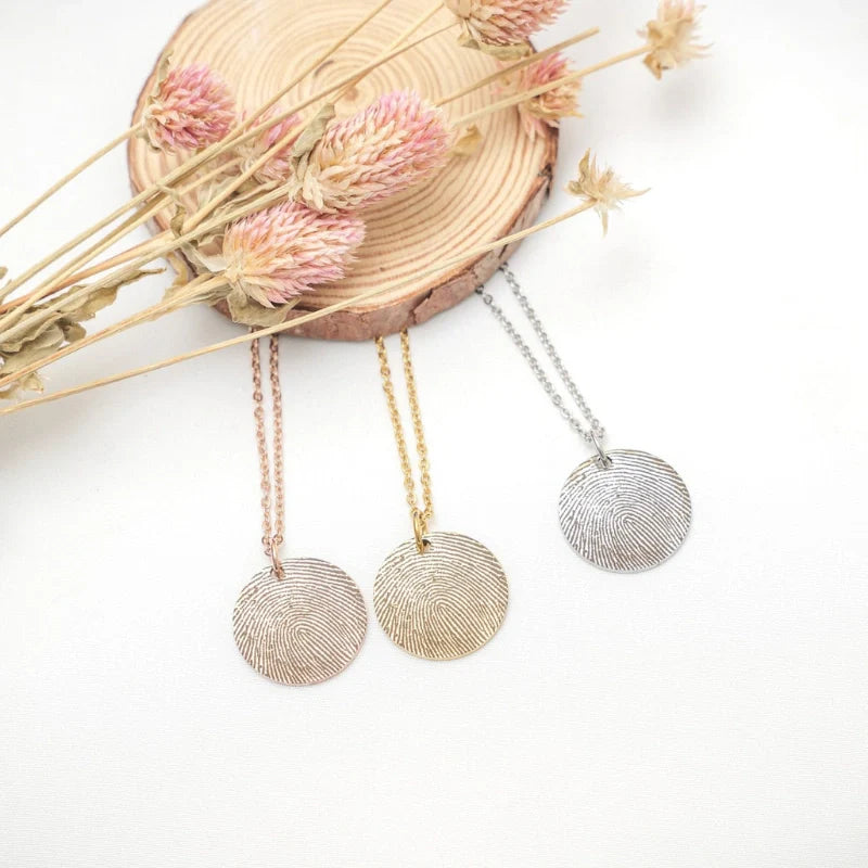 Personalized Engraved Name Necklace with Fingerprint - Gifts for Her