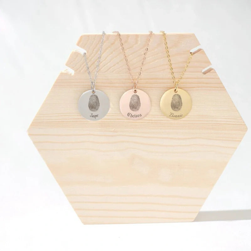 Personalized Engraved Name Necklace with Fingerprint - Gifts for Her