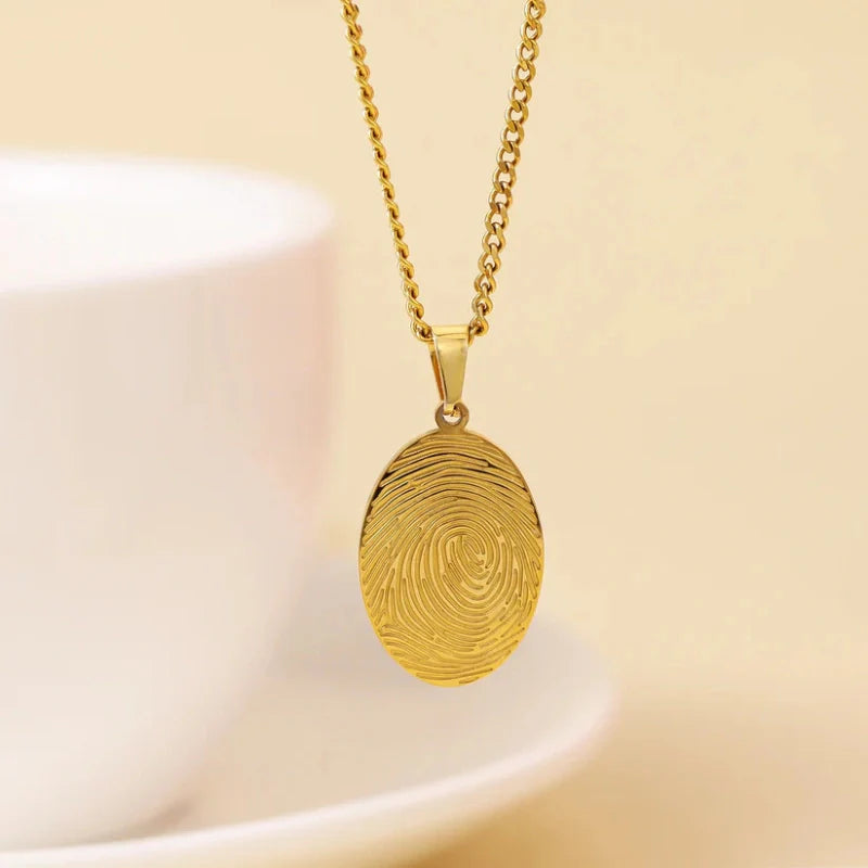 Personalized Engraved Name Oval Pendant Necklace with Fingerprint - Gifts for Her