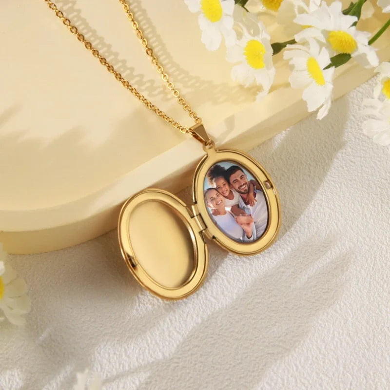 Personalized Engraved Locket Necklace with Photo