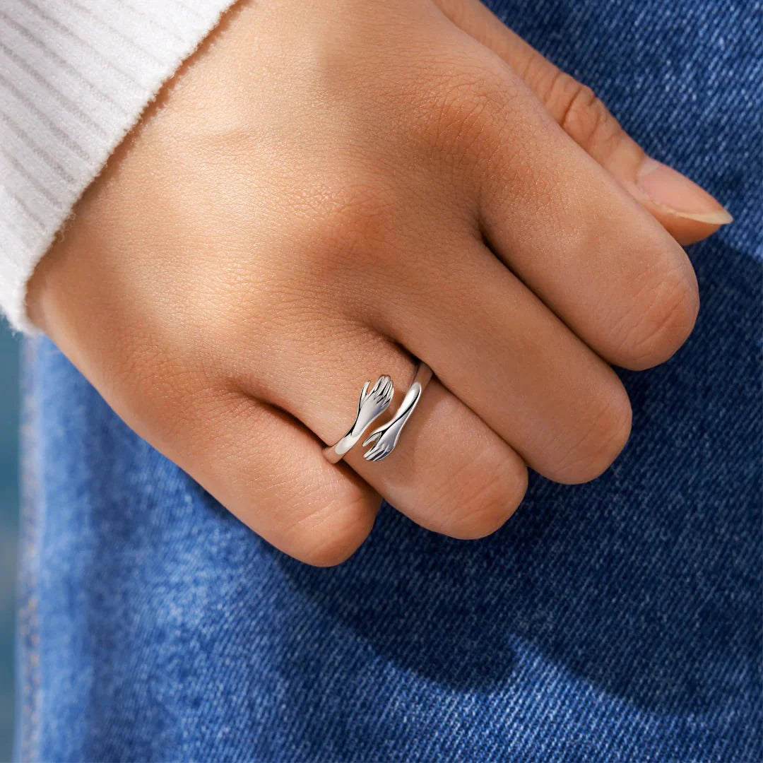 Silver Hug Ring with Card