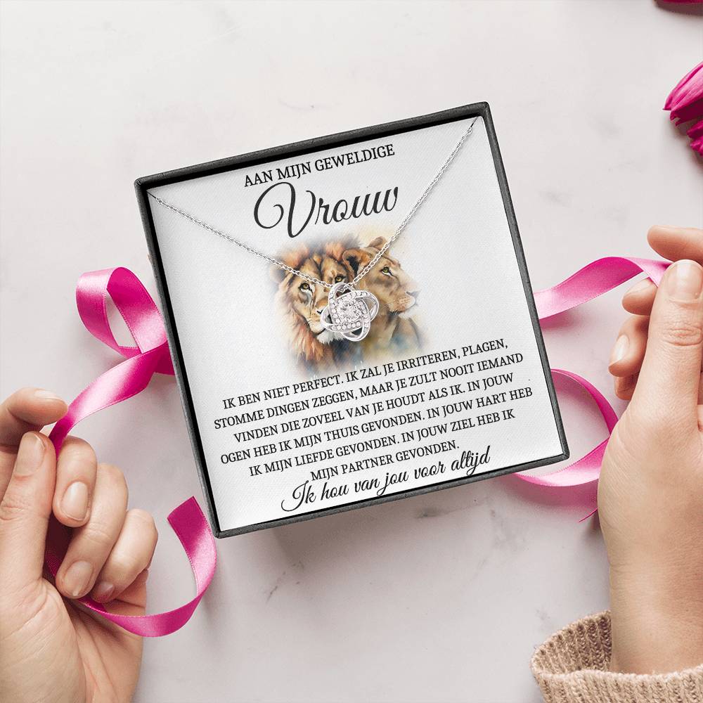 To My Wonderful Wife - In your heart, I have found my love - Love Knot Necklace