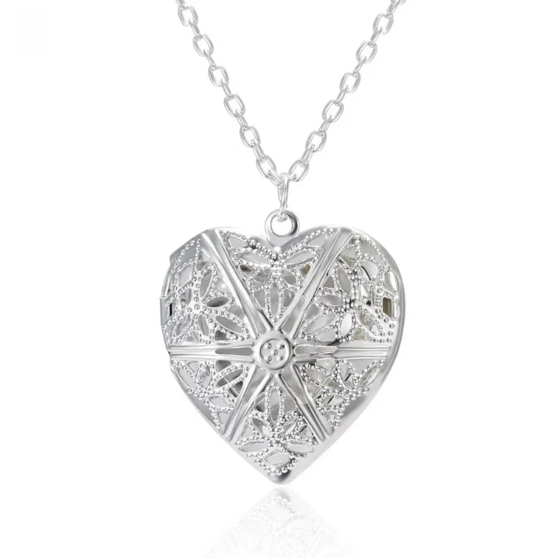 Personalized Heart-Shaped Photo Cut Necklace - Mother's Day Gifts