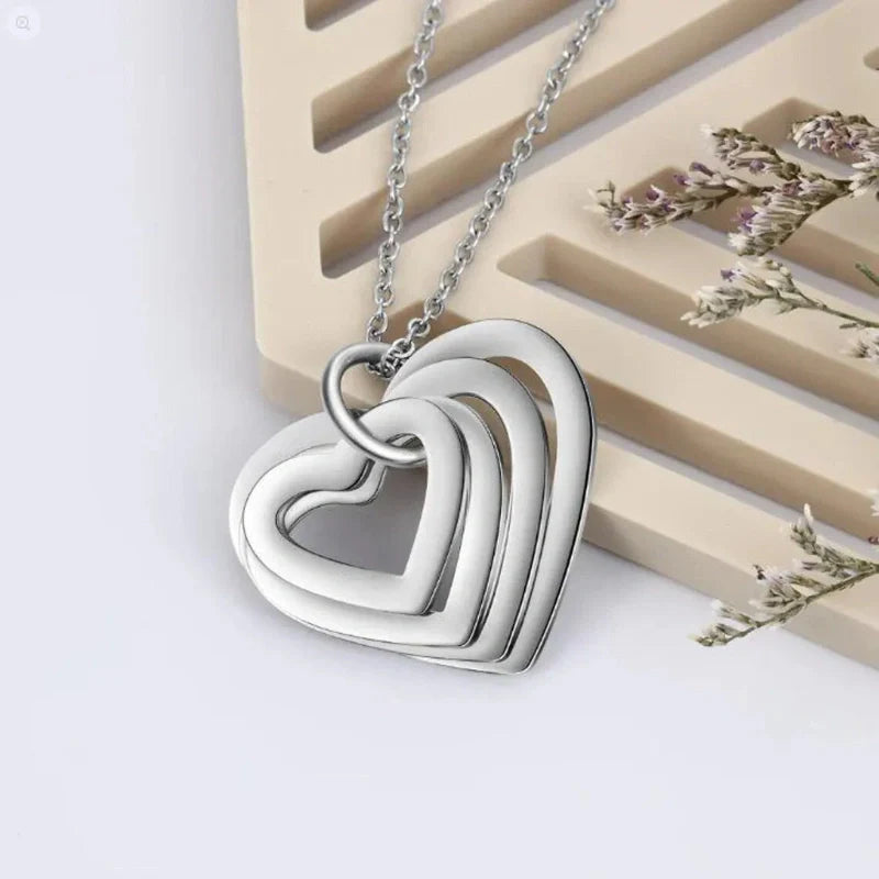 Personalized Multi-Layer Heart Pendant Necklace with Names - Gifts for Her